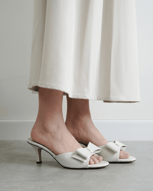 ELIN WHITE