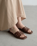 H FLAT BROWN