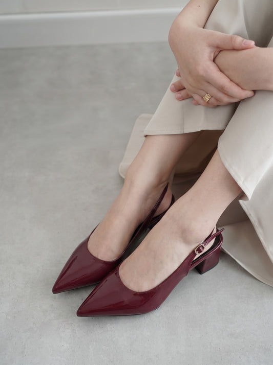 LILY MAROON